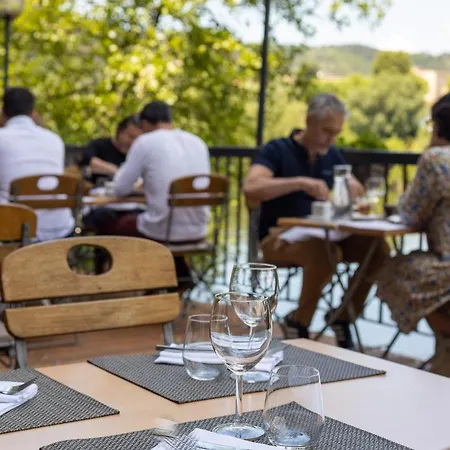 Restaurant La Chartreuse Logis De France Hotel Cahors