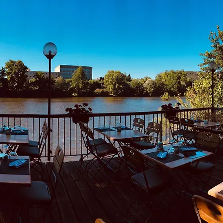 La Chartreuse Logis Restaurant Szálloda