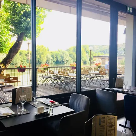 Restaurant La Chartreuse Logis De France 3* Cahors