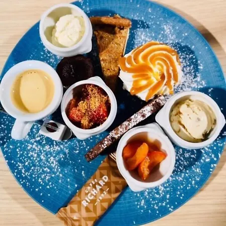 Hotel Restaurant La Chartreuse Logis De France