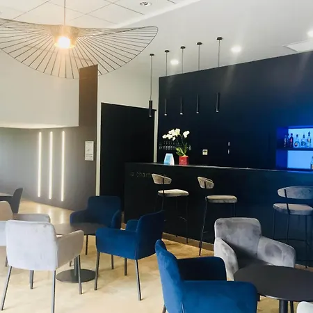 Otel La Chartreuse Logis Restaurant Cahors