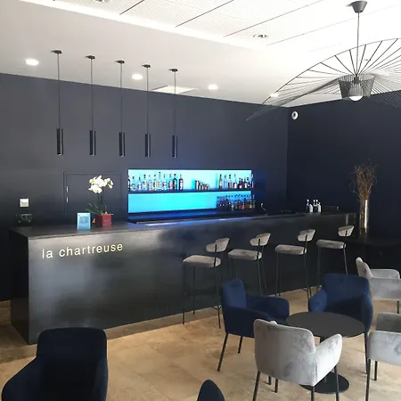 La Chartreuse Logis Restaurant Otel 3*