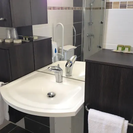 Hotel Restaurant La Chartreuse Logis De France Cahors