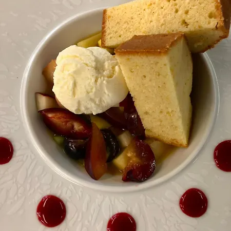 Hotel Restaurant La Chartreuse Logis De France 3*