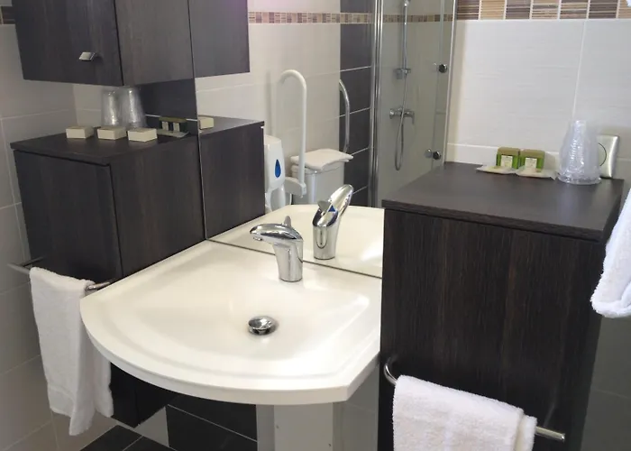 Hotel La Chartreuse Logis Restaurant Cahors